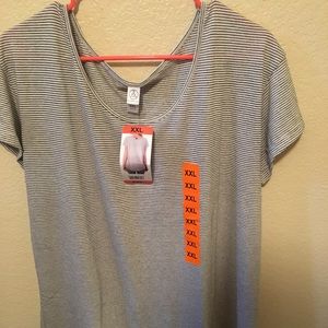 Black/white striped tee